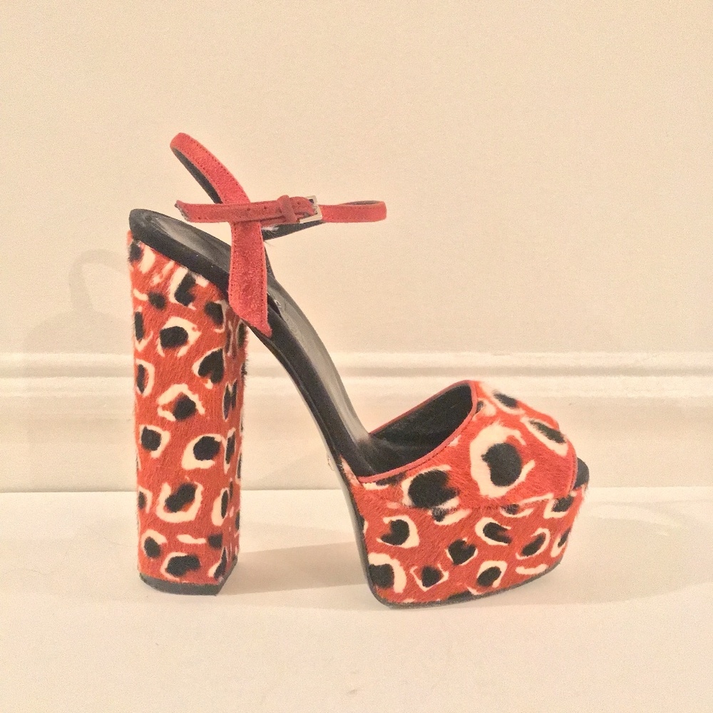 Gucci Claudie Platform Sandal - Reduced !!